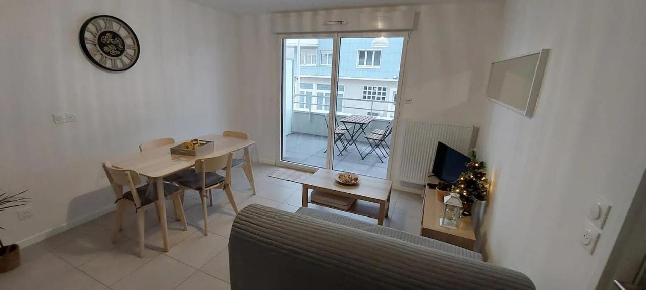 Bel appt neuf - vue mer - terrasse - parking privé Dunkirk Esterno foto